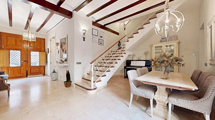 Casas en venta y pisos alquiler - 3