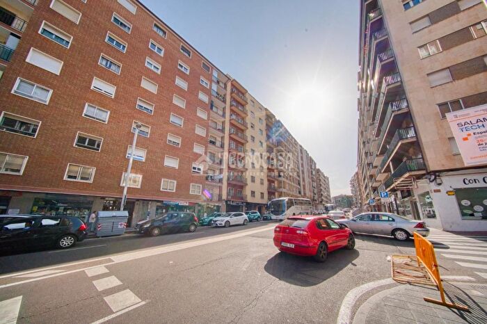 Casas en venta y pisos alquiler - 1
