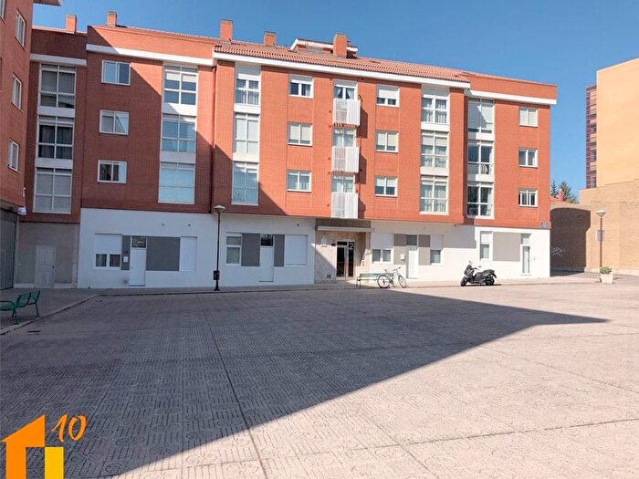 Piso en venta en Zona Sur Barrio Cortes, San Agustín Parque Europa de 4 habitaciones