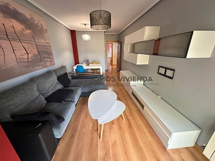 Piso en venta en Ventiun, Ourense Capital de 3 habitaciones