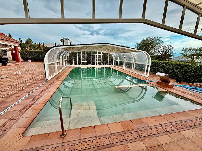 Casa en venta en Santa Pola ciudad, Noroeste de 7 habitaciones