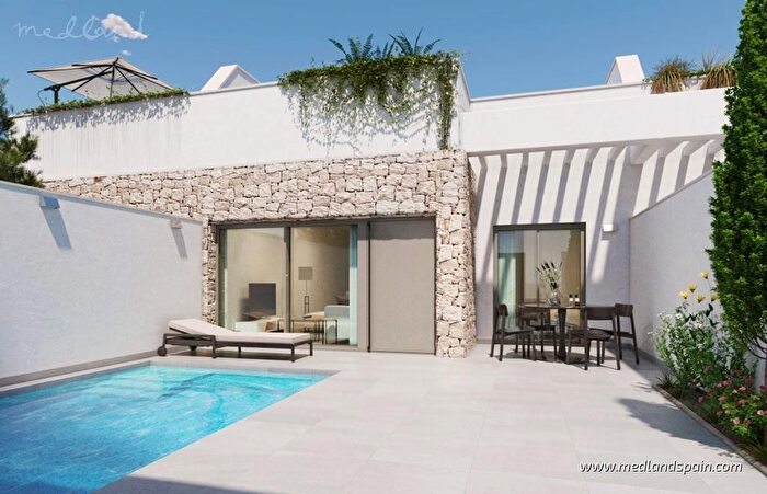 Casa en venta en Pilar de la Horadada ciudad, Pilar de la Horadada de 3 habitaciones