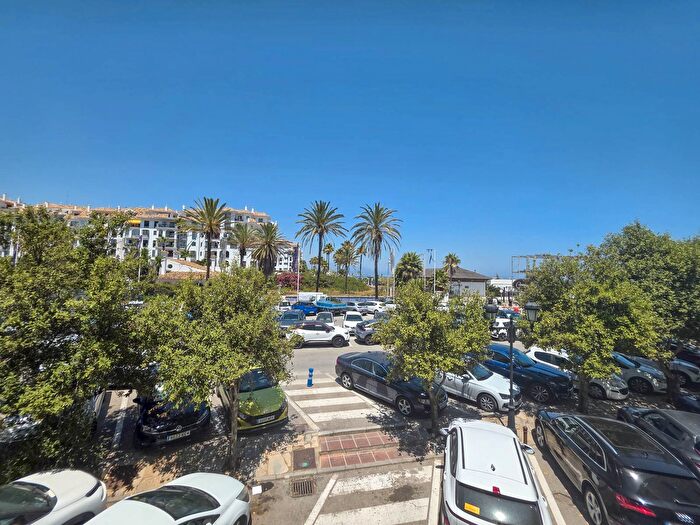 Piso en venta en Puerto de la Duquesa, Manilva de 2 habitaciones