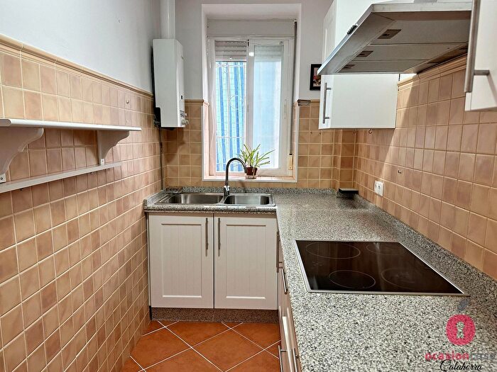 Casas en venta y pisos alquiler - 1