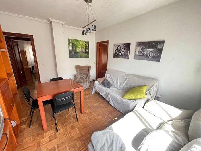 Casas en venta y pisos alquiler - 2