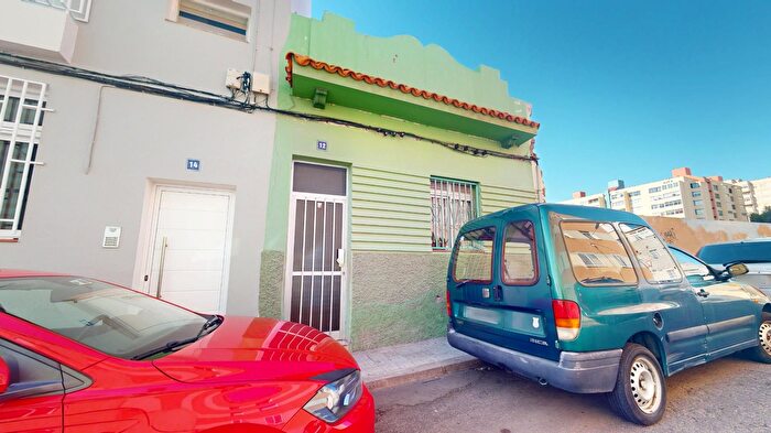 Casa en venta en La Salud La Salle, La Salud de 6 habitaciones