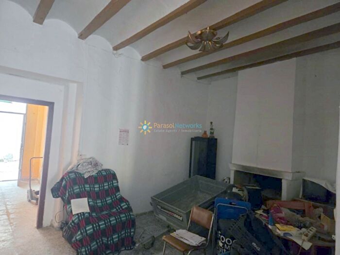 Casas en venta y pisos alquiler - 2