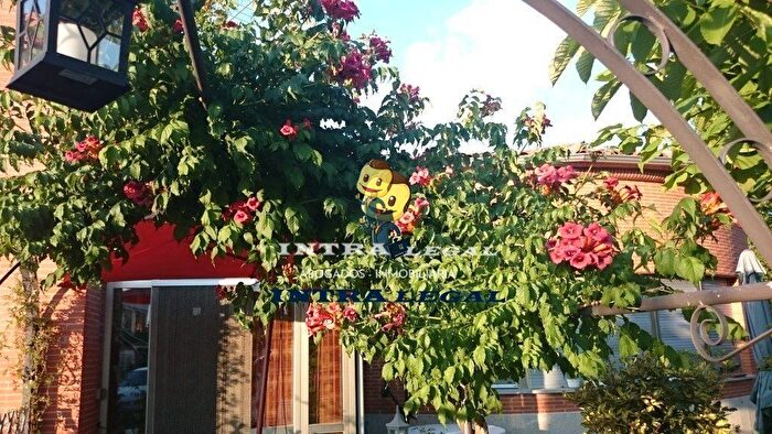Casa en venta en Villamayor, Salamanca de 4 habitaciones
