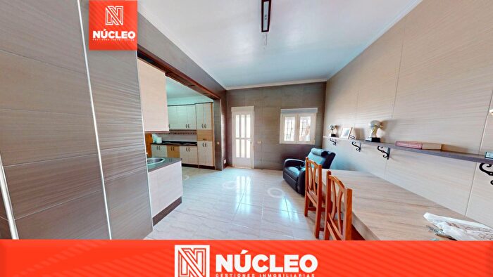 Casas en venta y pisos alquiler - 1