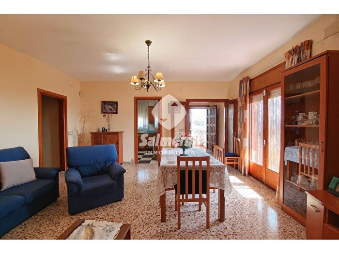 Casas en venta y pisos alquiler - 3
