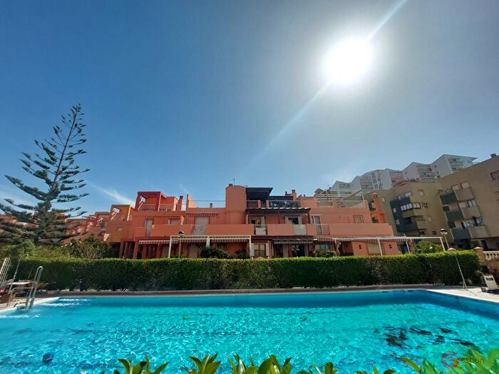 Casa en venta en Salobreña Costa, Salobreña de 4 habitaciones