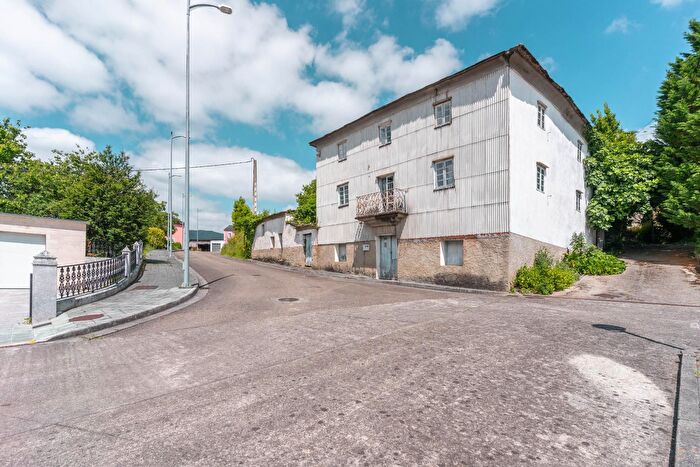 Casa en venta en Trabada, Lugo