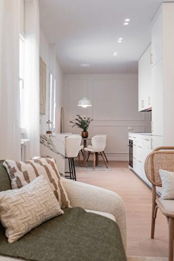 Casas en venta y pisos alquiler - 3