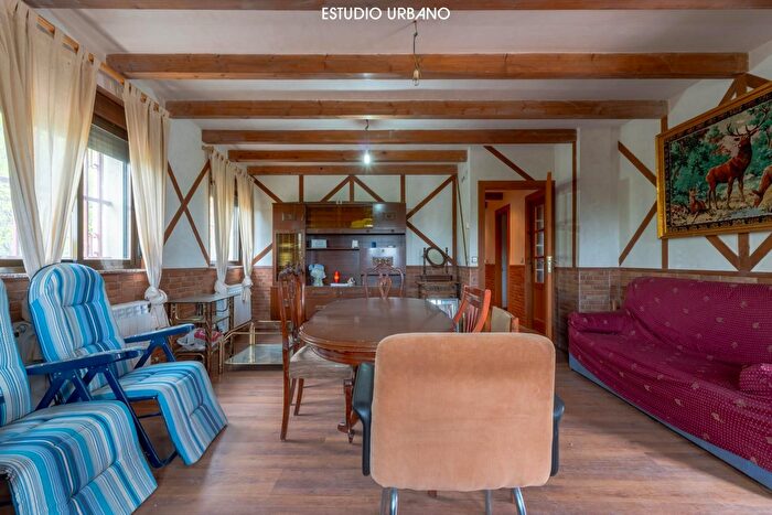 Casas en venta y pisos alquiler - 2