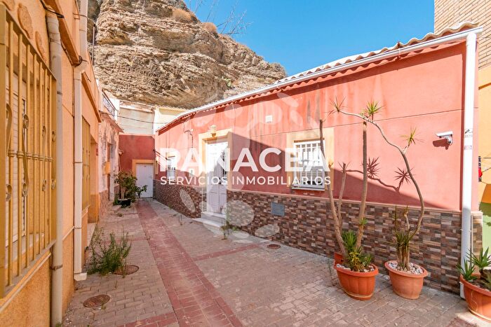 Casa en venta en Albuñol, Granada de 2 habitaciones
