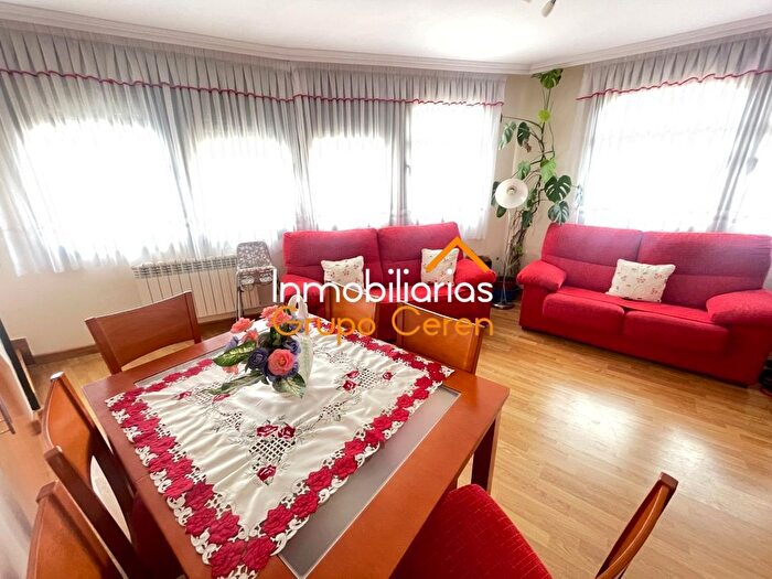 Casas en venta y pisos alquiler - 3