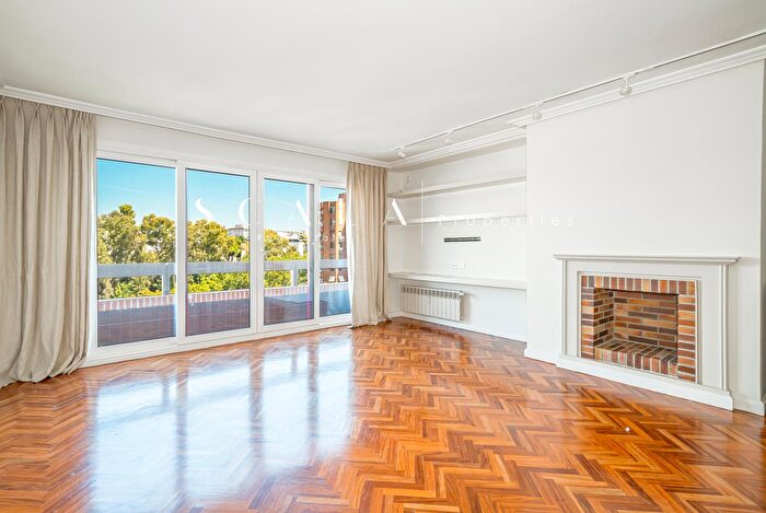 Casas en venta y pisos alquiler - 1
