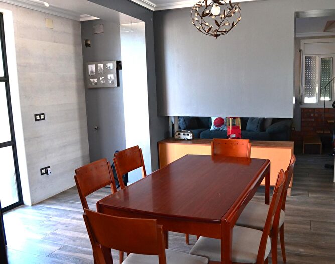 Casas en venta y pisos alquiler - 3