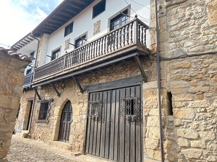Casas en venta y pisos alquiler - 2