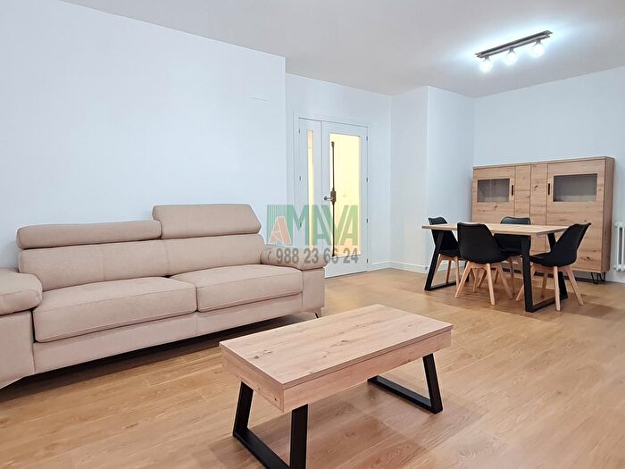 Casas en venta y pisos alquiler - 3