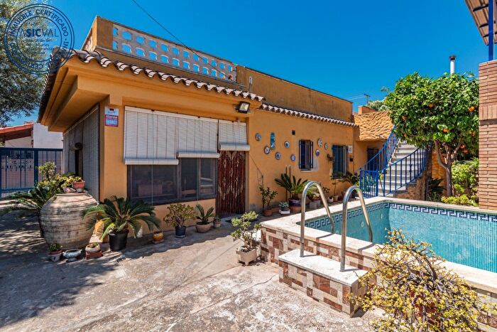 Casas en venta y pisos alquiler - 1