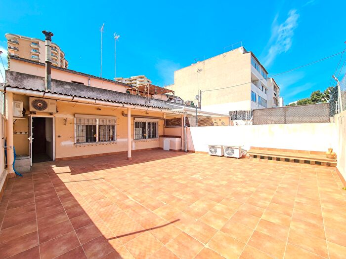 Casas en venta y pisos alquiler - 1