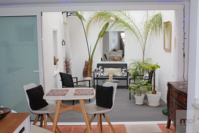 Casas en venta y pisos alquiler - 1