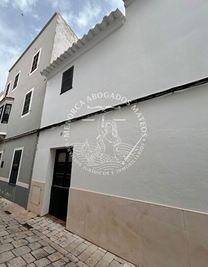 Casas en venta y pisos alquiler - 1