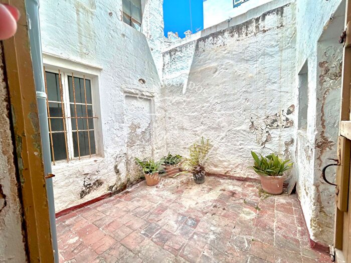 Casas en venta y pisos alquiler - 3