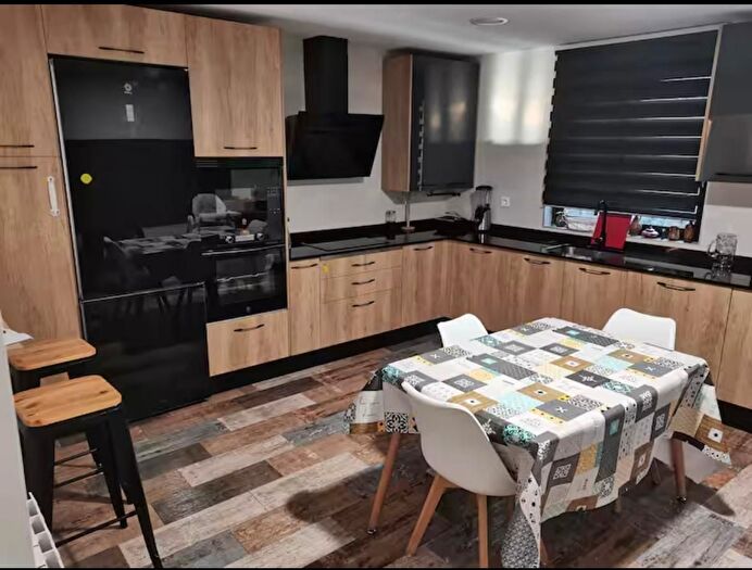 Casas en venta y pisos alquiler - 2