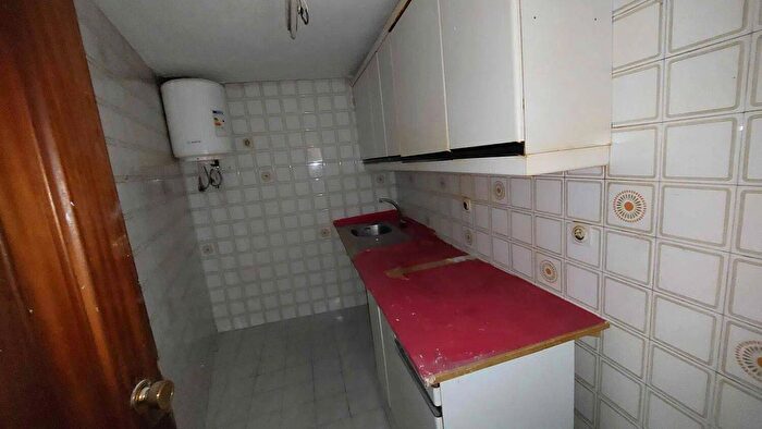Casas en venta y pisos alquiler - 2