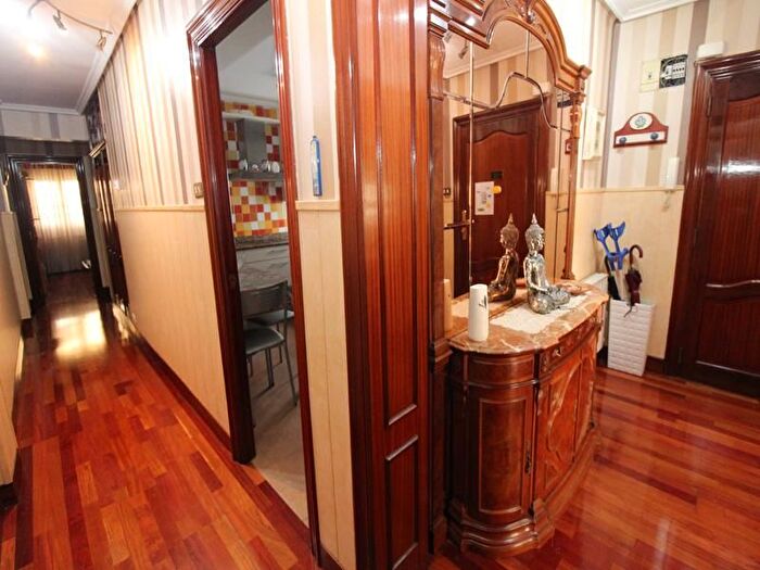 Casas en venta y pisos alquiler - 2