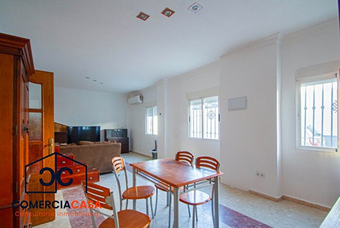 Casa en venta en Santa Fe, Granada de 5 habitaciones
