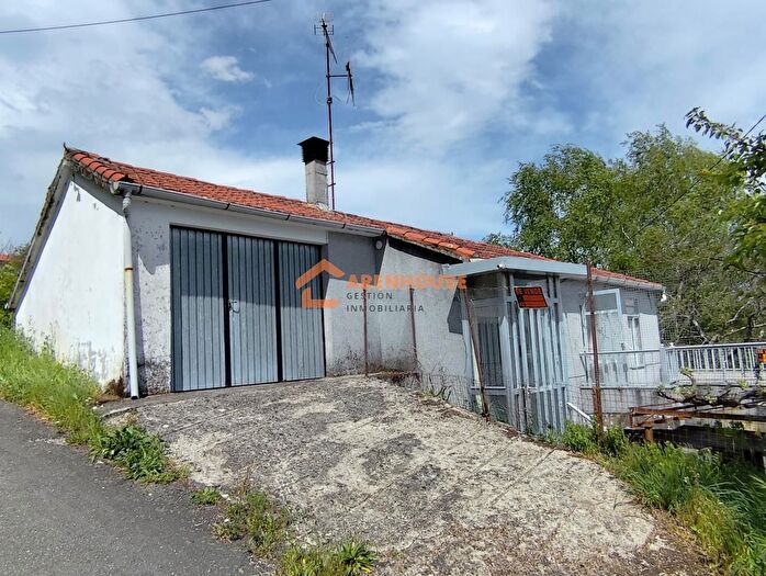 Casas en venta y pisos alquiler - 1