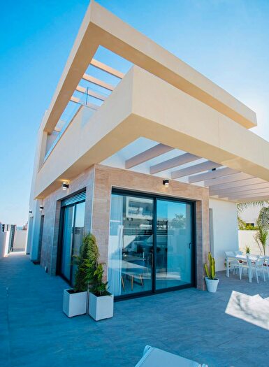 Casas en venta y pisos alquiler - 1