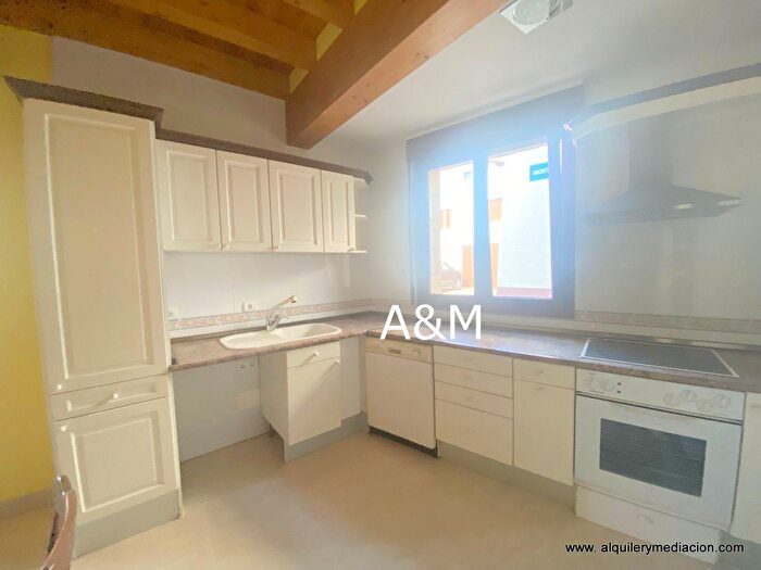 Casas en venta y pisos alquiler - 2