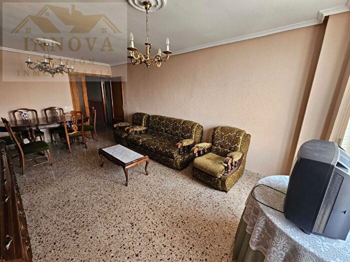 Casas en venta y pisos alquiler - 2