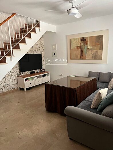 Casas en venta y pisos alquiler - 1