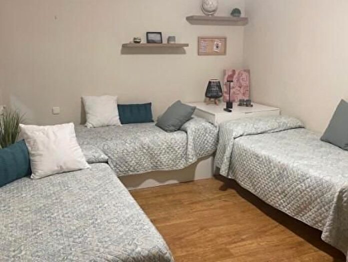 Casas en venta y pisos alquiler - 3