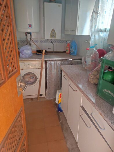 Casas en venta y pisos alquiler - 2