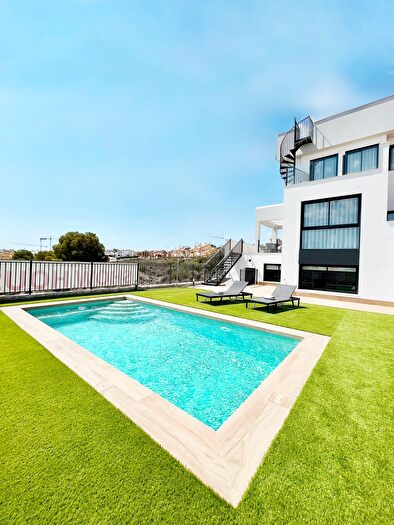Casas en venta y pisos alquiler - 1