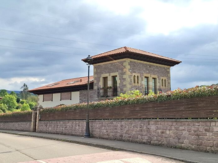 Casas en venta y pisos alquiler - 3