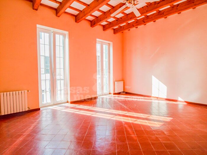 Casas en venta y pisos alquiler - 3