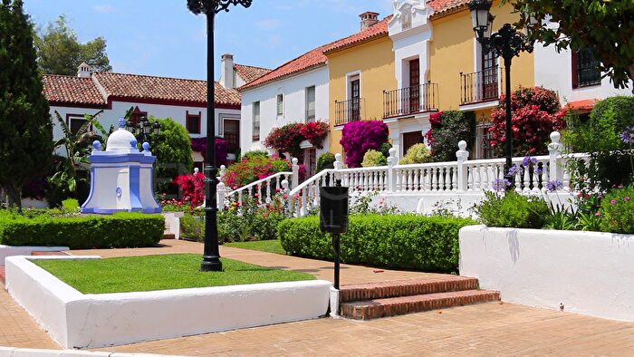 Casa en venta en San Pedro de Alcántara, Guadalmina Baja de 3 habitaciones