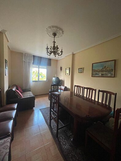 Casas en venta y pisos alquiler - 3