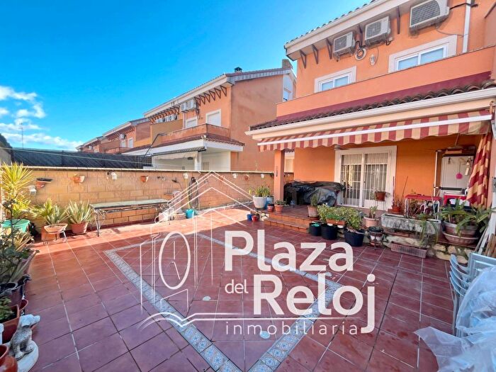 Casa en venta en Castilla La Mancha, Toledo de 4 habitaciones