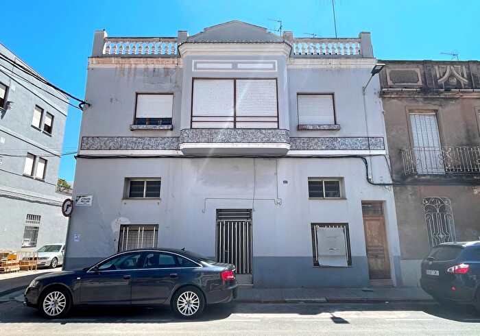 Casas en venta y pisos alquiler - 1