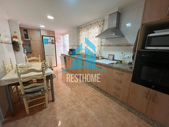 Casas en venta y pisos alquiler - 2