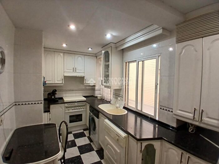 Casas en venta y pisos alquiler - 3