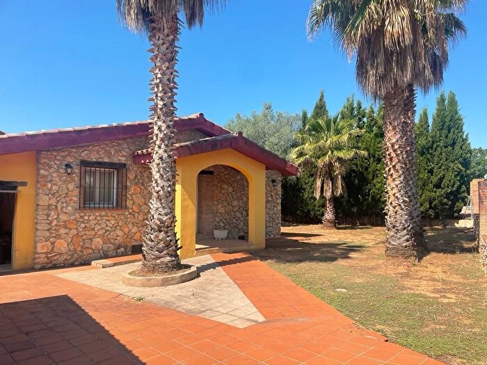 Casa en venta en Vilafamés, Castellón de 3 habitaciones